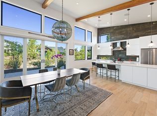 19142 Gateway Loop, Bend, OR 97702