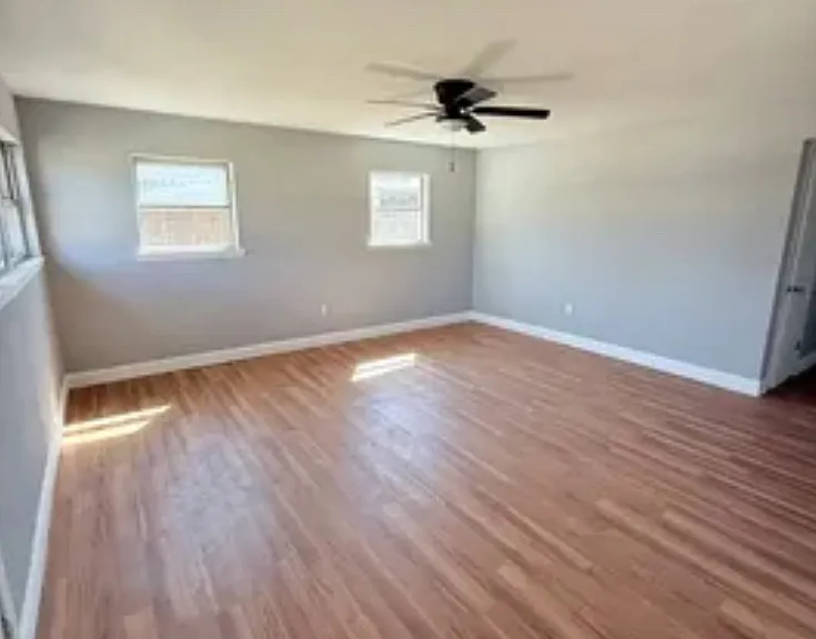 1908 Morrison Dr — Photo 5