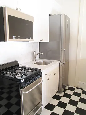 Rented by Keller Williams NYC | media 15