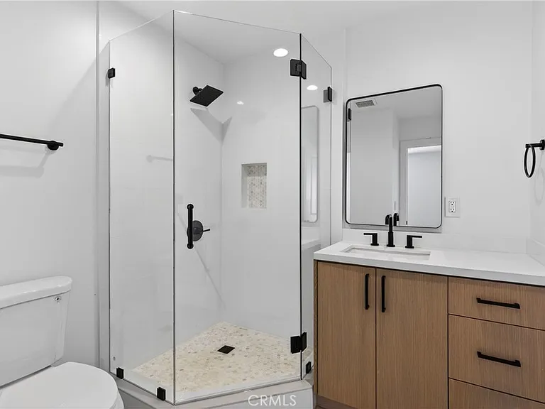 11548 Burke St #B — Photo 7