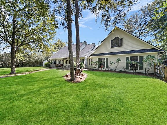 3rd image of 30715 N Holly Oaks Cir