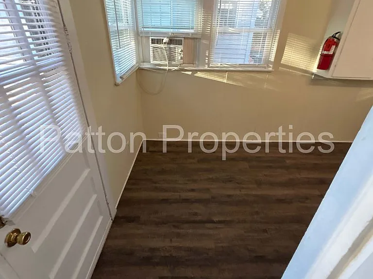 2223-2225 Greene Street - Inside CoC - R11409-17-07 — Photo 13