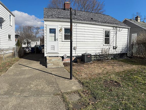 3rd image of 2637 Azelda St