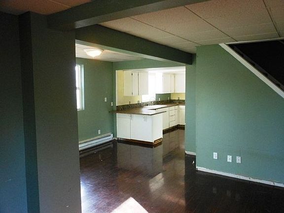Interior/Kitchen