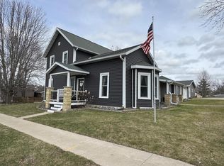 226 S Sidney St, Shullsburg, WI 53586