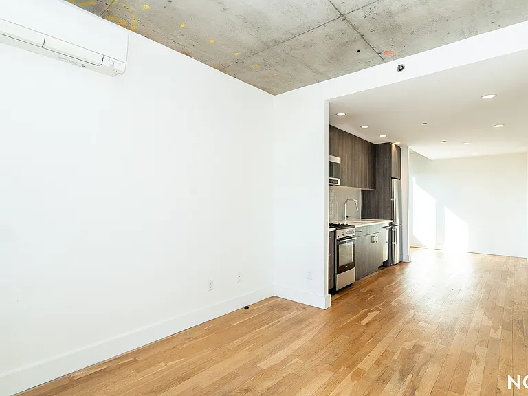 824 E New York Ave #2J — Photo 6