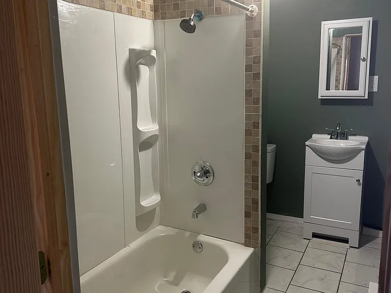 38 E Ridge St — Photo 5