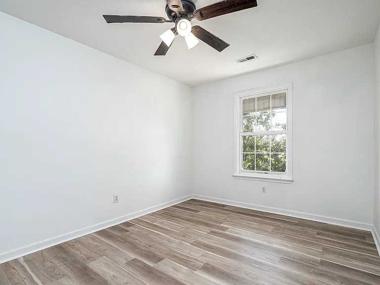 2718 Buckner Ln — Photo 23