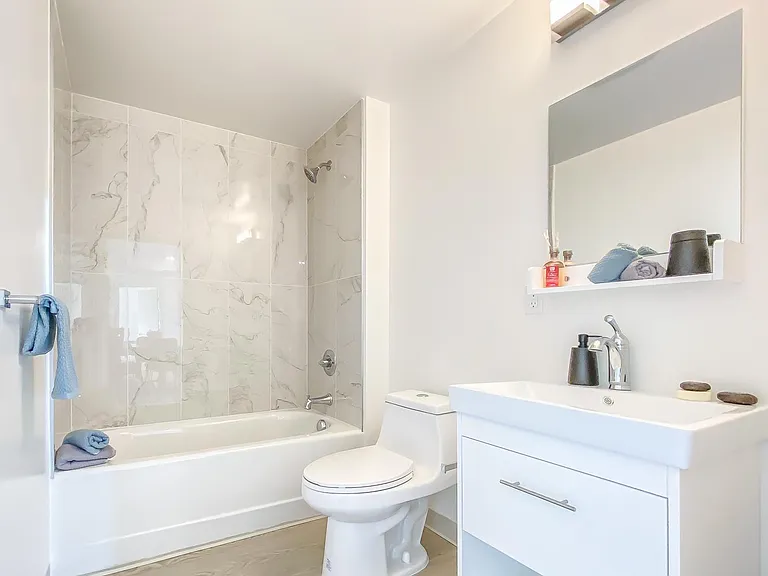 Model E-3:
3-bed | 2-bath