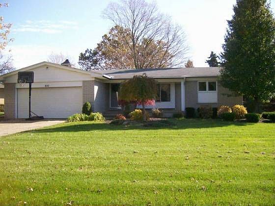 1st image of 830 Sunnybeach Blvd