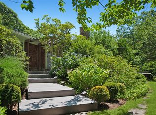 6 Randall Rd, Southampton, NY 11968