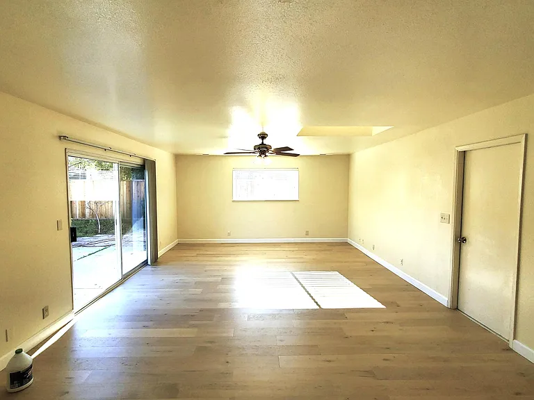 13398 Christie Dr — Photo 6