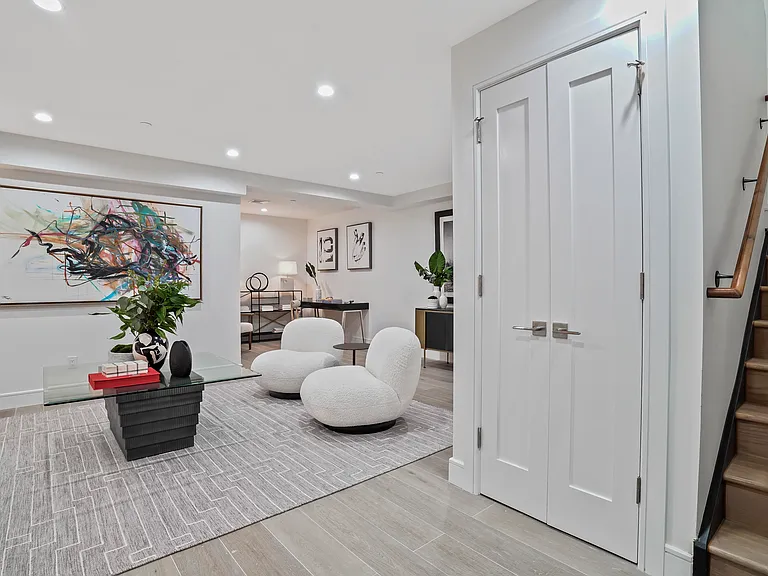 45 Garnet St #1B — Photo 23