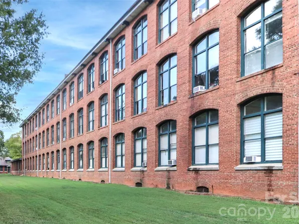 201 S Hoskins Rd APT 315, Charlotte, NC 28208