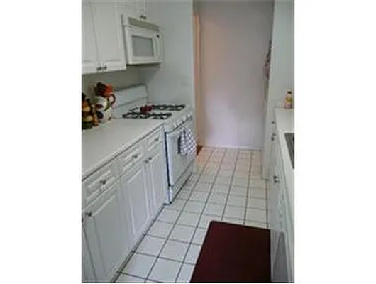 Rented by Douglas Elliman | media 22