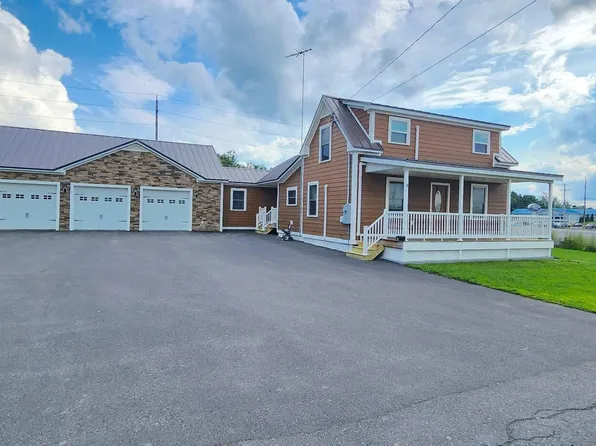 8 Cedar Street, Presque Isle, ME 04769
