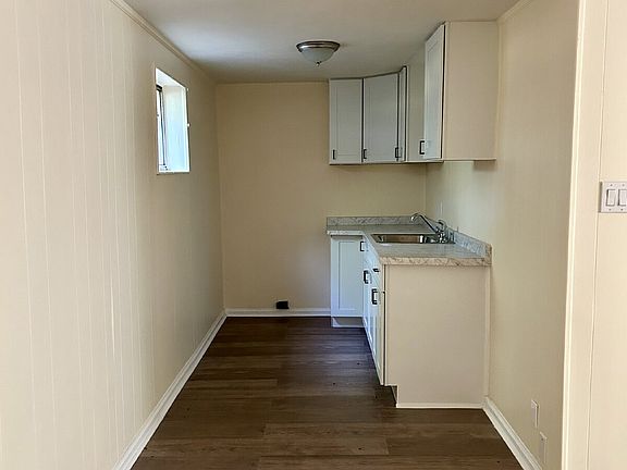 4th image of 45 Dan Wythe Dr APT 7