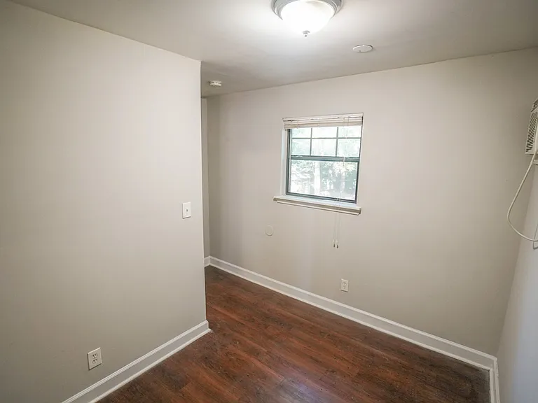 755 Saint Charles Ave NE #10 — Photo 9