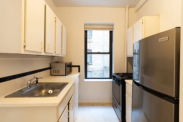 Rented by Compass | media 15