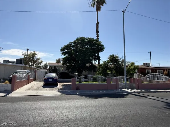 4567 S Nellis Blvd, Las Vegas, NV 89121