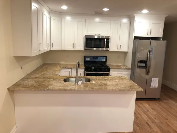 843 Euclid Avenue image 5 of 18