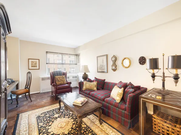 35 Park Avenue image 10 of 13