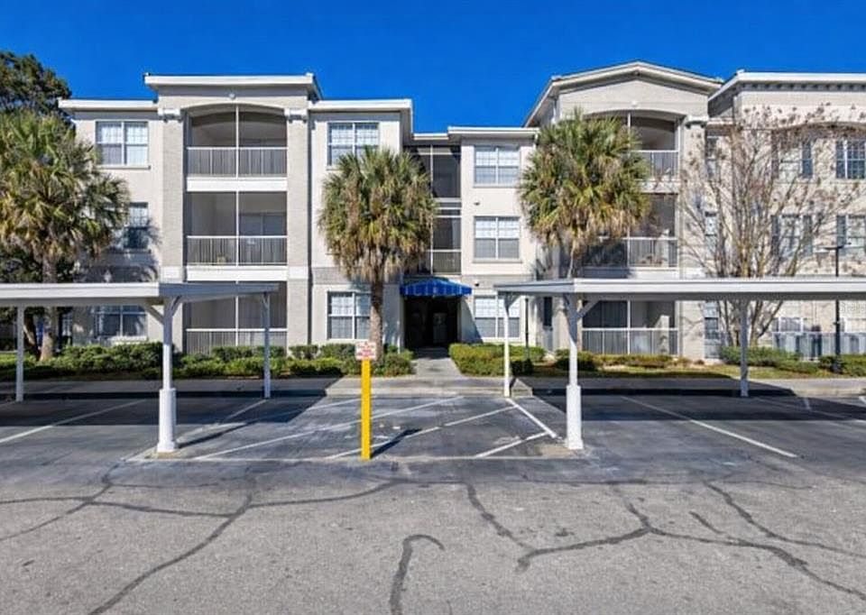 1st image of 3000 LAUREL PARK #305