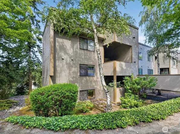 4895 76th Street SW #D701, Mukilteo, WA 98275