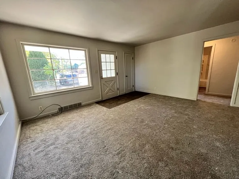 1622 W Spaulding St — Photo 3