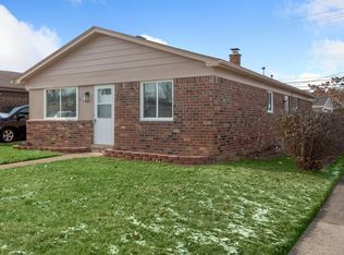 30575 Groveland St, Madison Heights, MI 48071