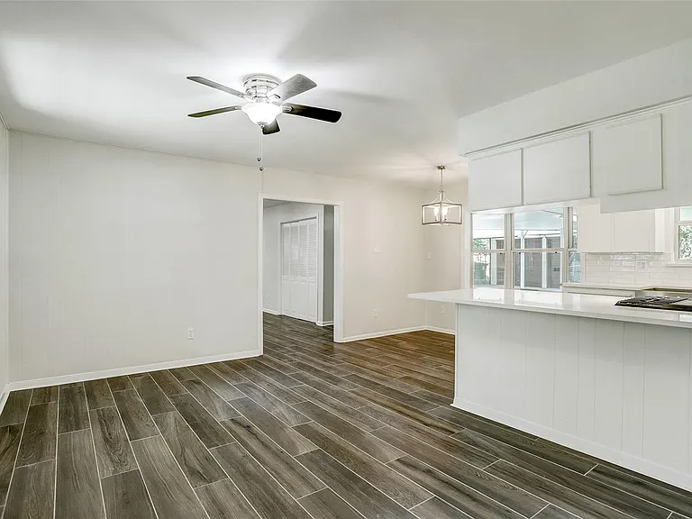 4134 Hill Oak Dr — Photo 3