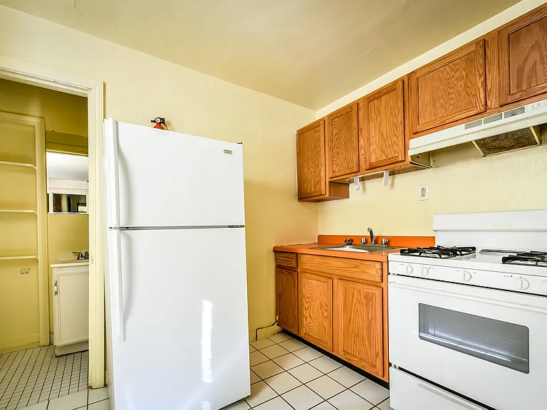514 Atlantic Ave — Photo 2