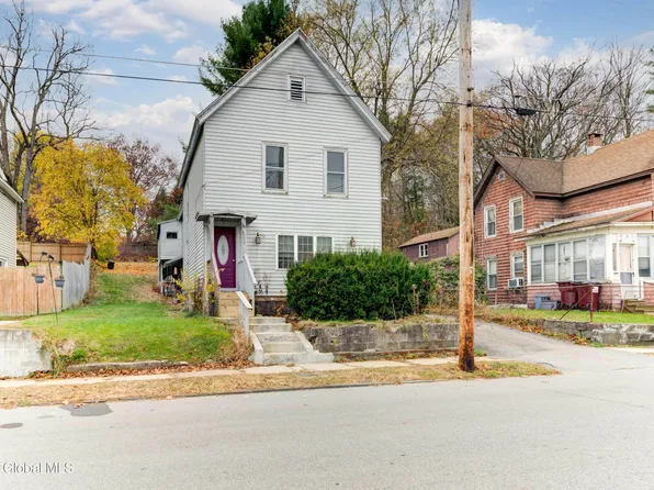 21 Maple Street, Gloversville, NY 12078