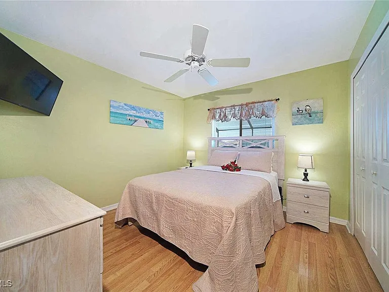 3832 SW 20th Ave — Photo 13