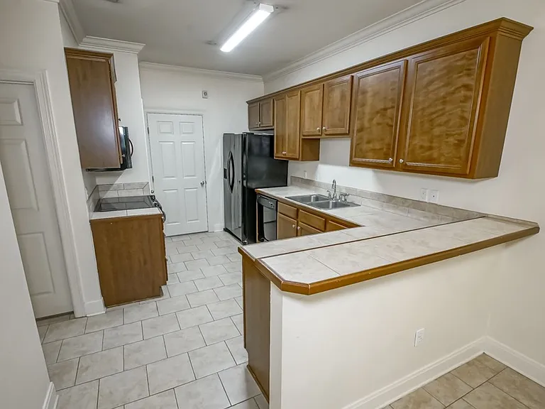 10600 Lakes Blvd #507 — Photo 7