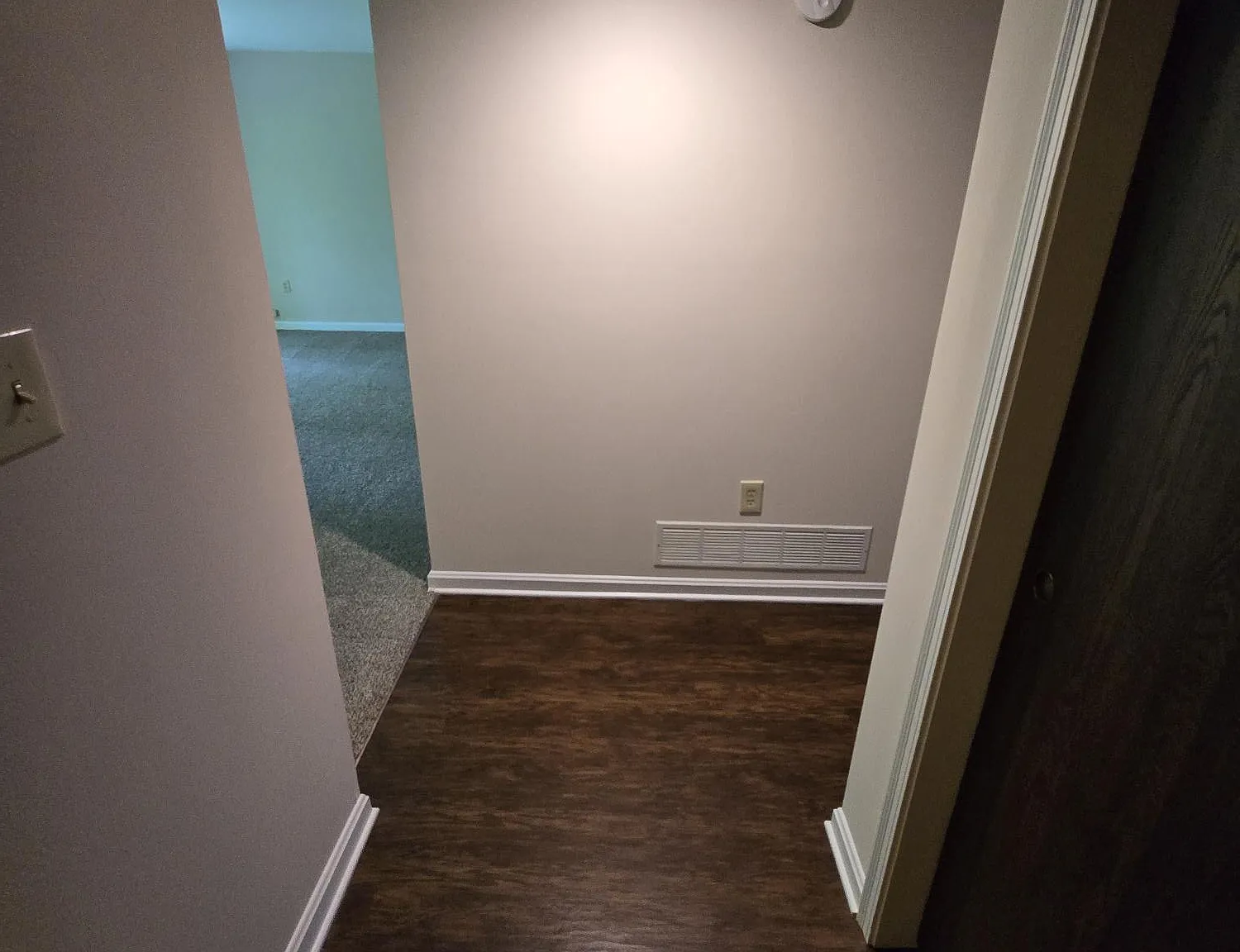 2 bed, 1000 sqft, $1,450 — Photo 4