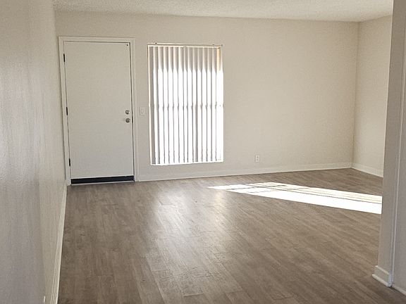 2nd image of 6719 Woodman Ave #1-10
