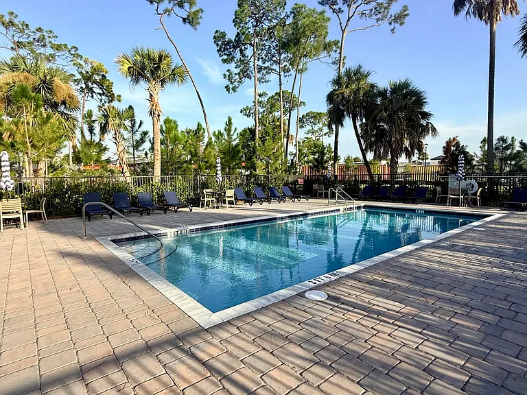 147 Lakeside Landing Ct — Photo 31