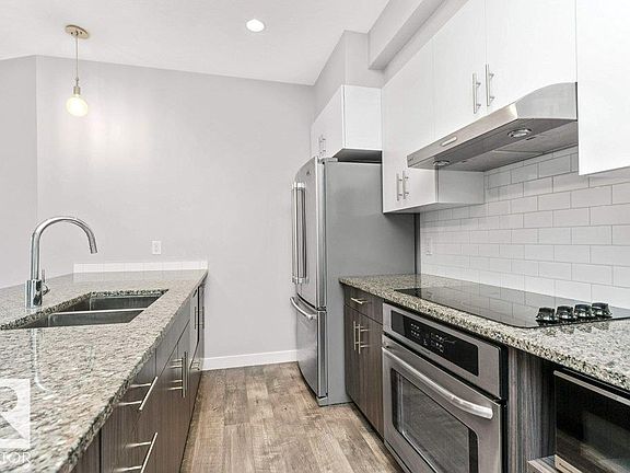 4th image of 10126 144th St NW #204