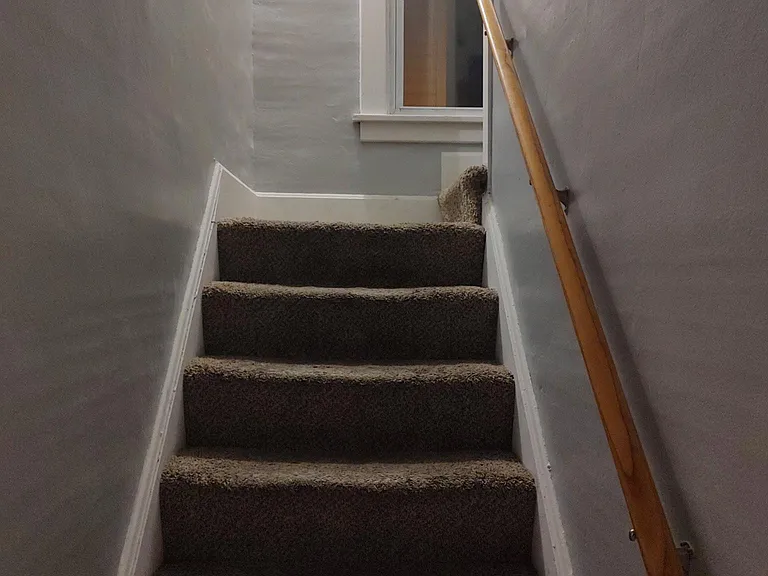 1073 Dewey Ave — Photo 14
