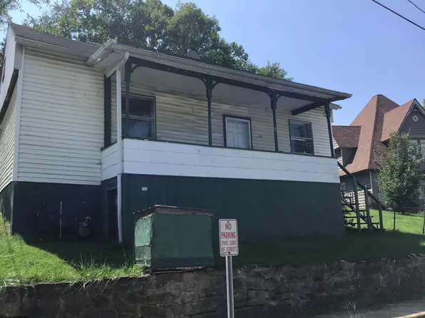 103 Madison St, Fairview, WV 26570