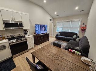 9 Everett St #6A, Allston, MA 02134