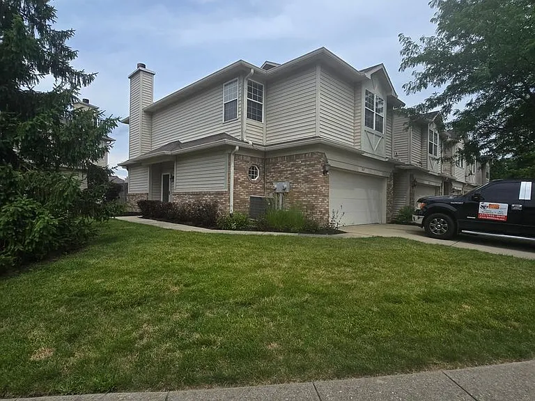 5425 Nighthawk Dr — Photo 1