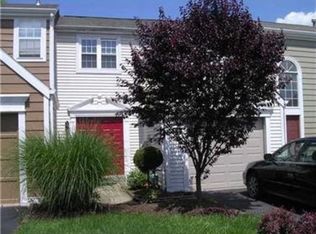 14 Greenwich Ct, Oakmont, PA 15139