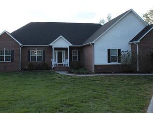 2433 Misty Ridge Dr, Lenoir City, TN 37772