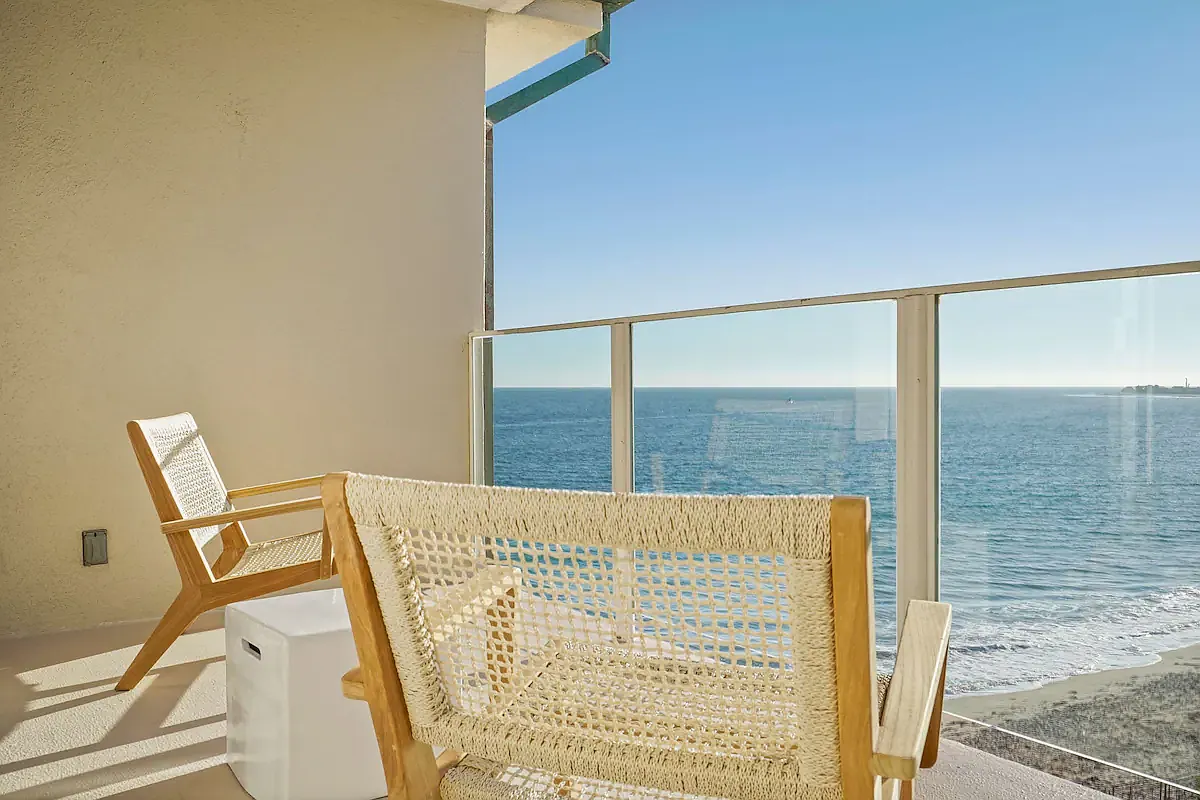 1 bed, 900 sqft, $15,000 — Photo 4