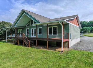 5 Pine Ave, Bryson City, NC 28713