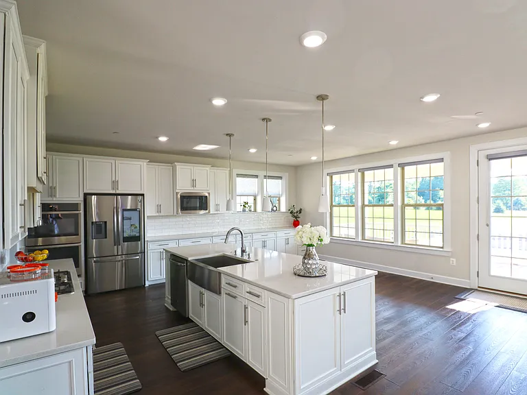 1040 Stepping Pl — Photo 30