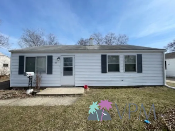 830 Manchester Dr, South Bend, IN 46615