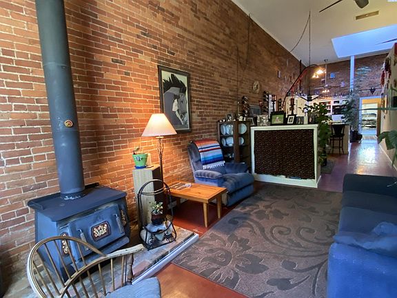 2nd image of 115-117 E Main St